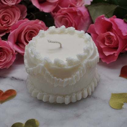 Sweets by Jasmijn | Vintage cake candle